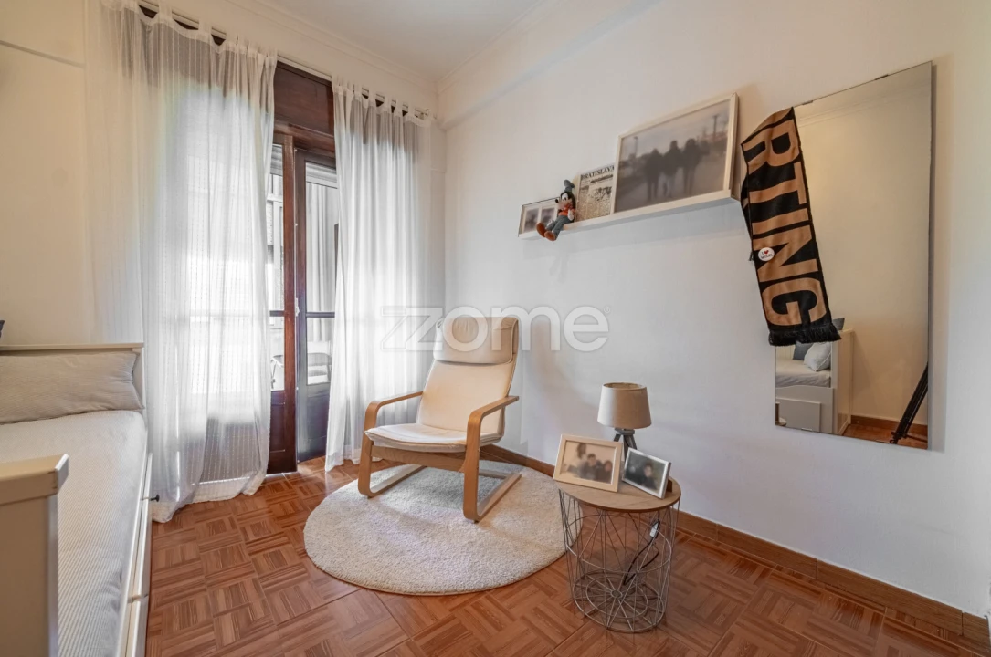 Apartamento T2 para Venda em Águas Livres Foto 11