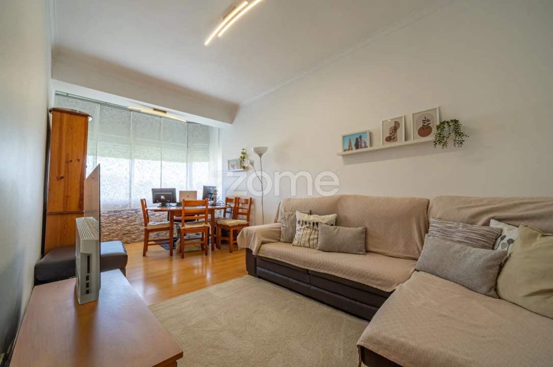 Apartamento T2 para Venda em Águas Livres Foto 2