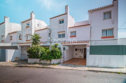Moradia T4 para Venda em Santa Maria e São Miguel, São Martinho, São Pedro Penaferrim