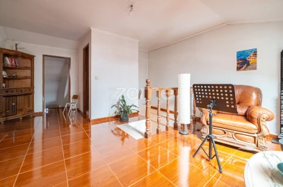 Moradia T4 para Venda em Camarate, Unhos e Apelação