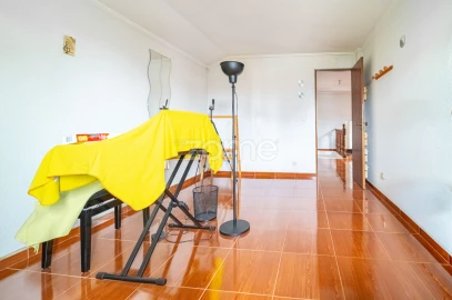 Moradia T4 para Venda em Camarate, Unhos e Apelação