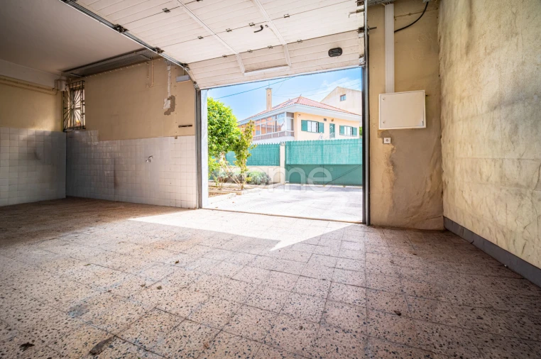 Moradia T4 para Venda em Camarate, Unhos e Apelação Foto 12