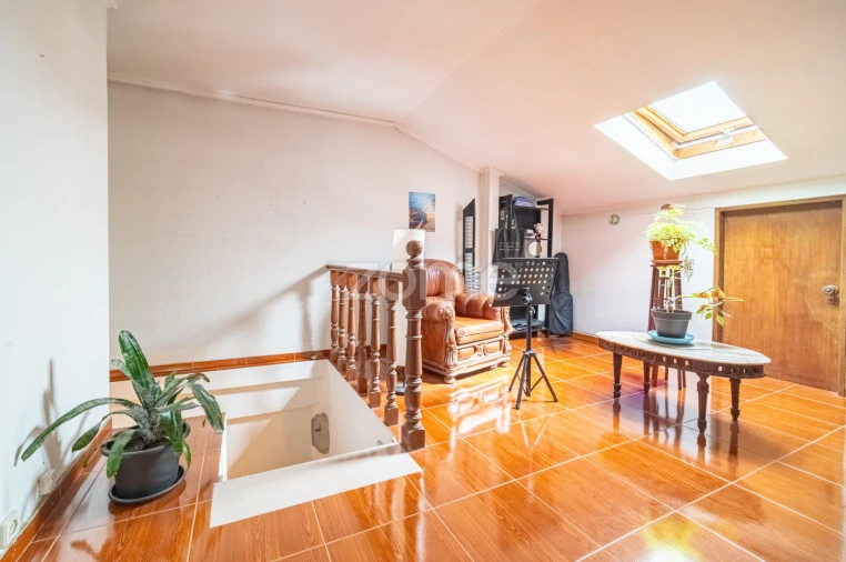 Moradia T4 para Venda em Camarate, Unhos e Apelação Foto 34