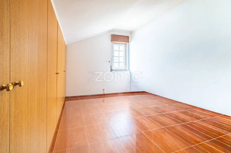 Moradia T4 para Venda em Camarate, Unhos e Apelação Foto 37