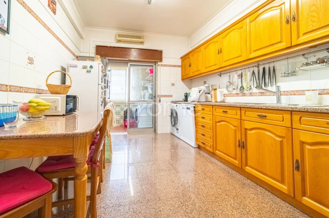 Moradia T4 para Venda em Camarate, Unhos e Apelação Foto 28