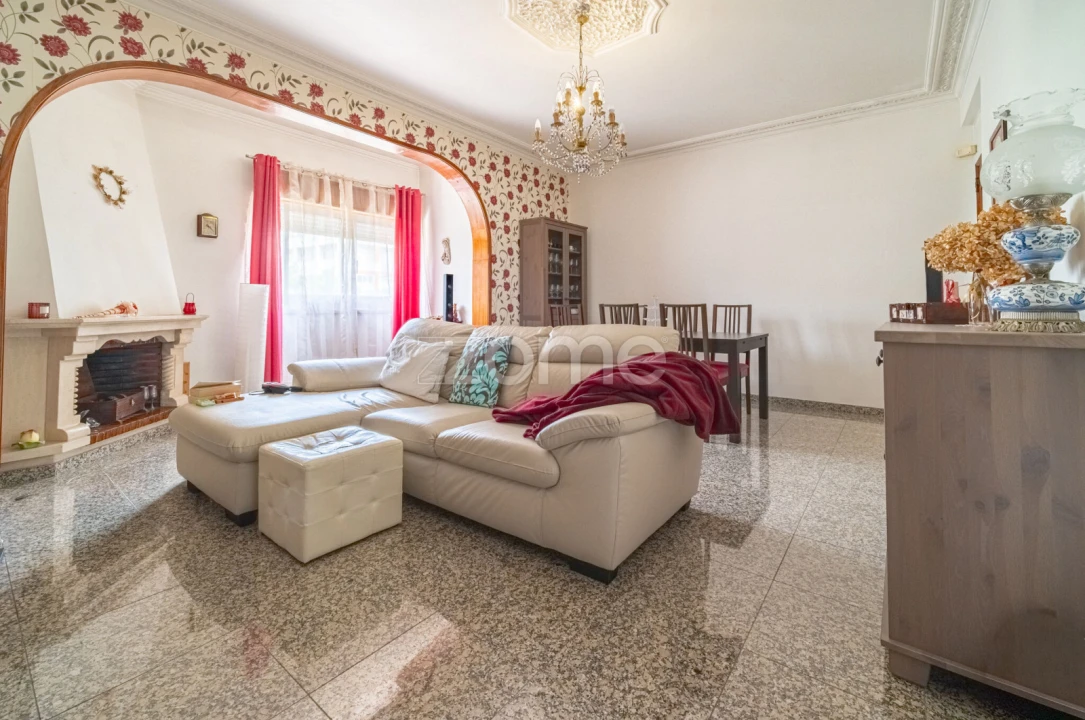 Moradia T4 para Venda em Camarate, Unhos e Apelação Foto 33