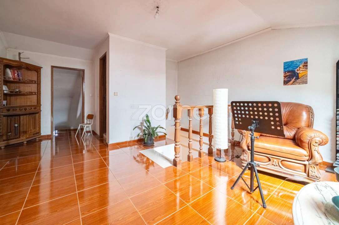 Moradia T4 para Venda em Camarate, Unhos e Apelação Foto 35