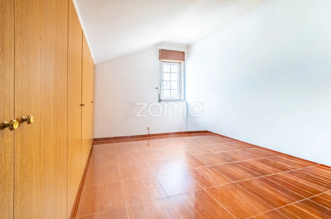 Moradia T4 para Venda em Camarate, Unhos e Apelação Foto 37