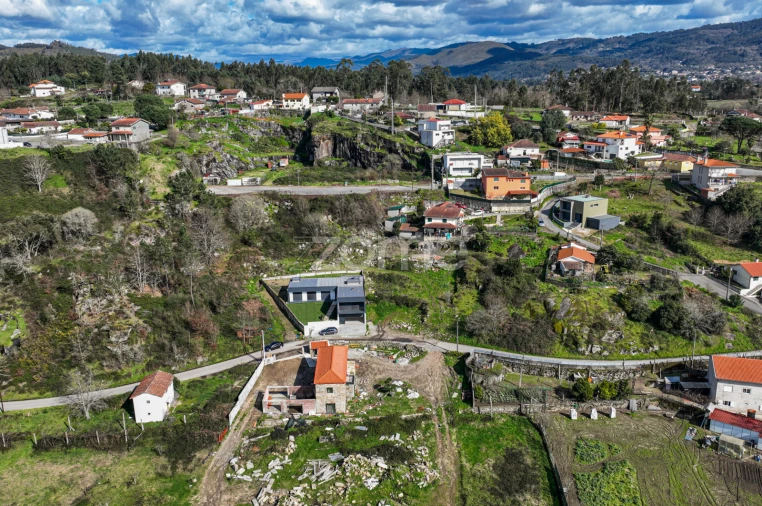 Terreno para Venda em Lanhas Foto 34
