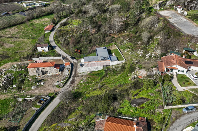 Terreno para Venda em Lanhas Foto 32