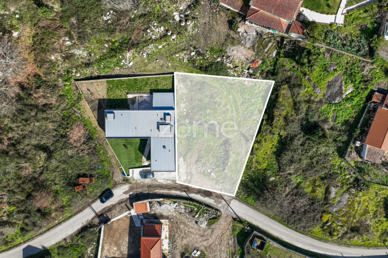 Terreno para Venda em Lanhas Foto 2