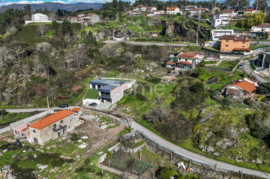 Terreno para Venda em Lanhas Foto 33