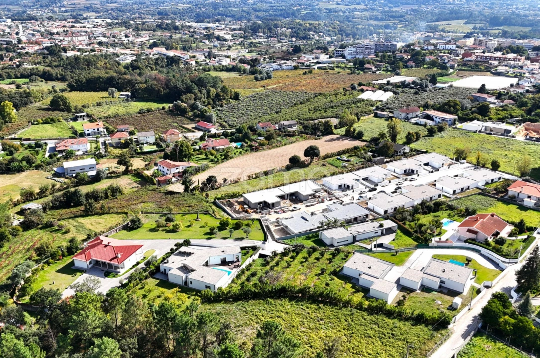 Moradia T3 para Venda em Ferreiros, Prozelo e Besteiros Foto 33