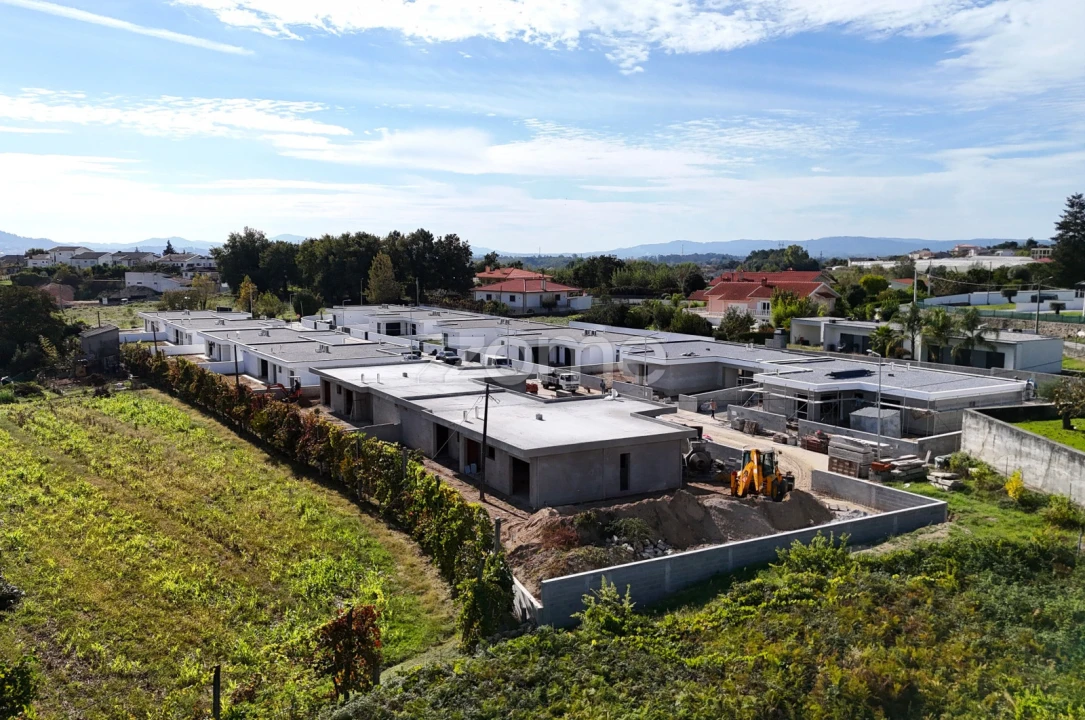 Moradia T3 para Venda em Ferreiros, Prozelo e Besteiros Foto 37