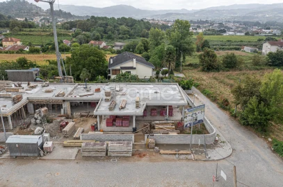 Moradia T3 para Venda em Ferreiros, Prozelo e Besteiros