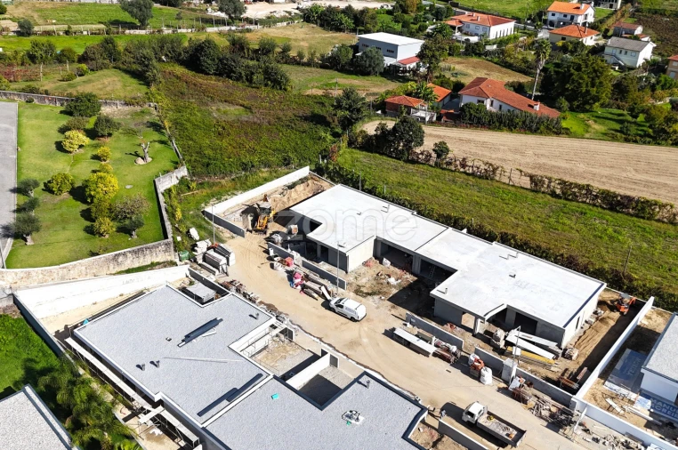 Moradia T3 para Venda em Ferreiros, Prozelo e Besteiros Foto 35