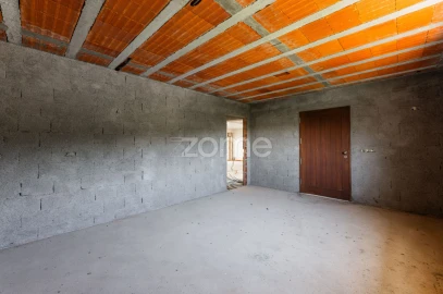 Moradia T3 para Venda em Regadas