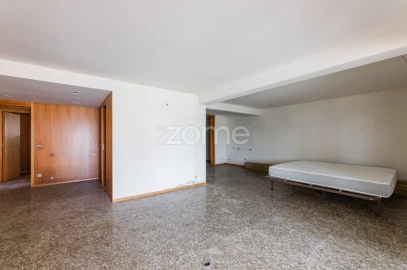Moradia T3 para Venda em Regadas