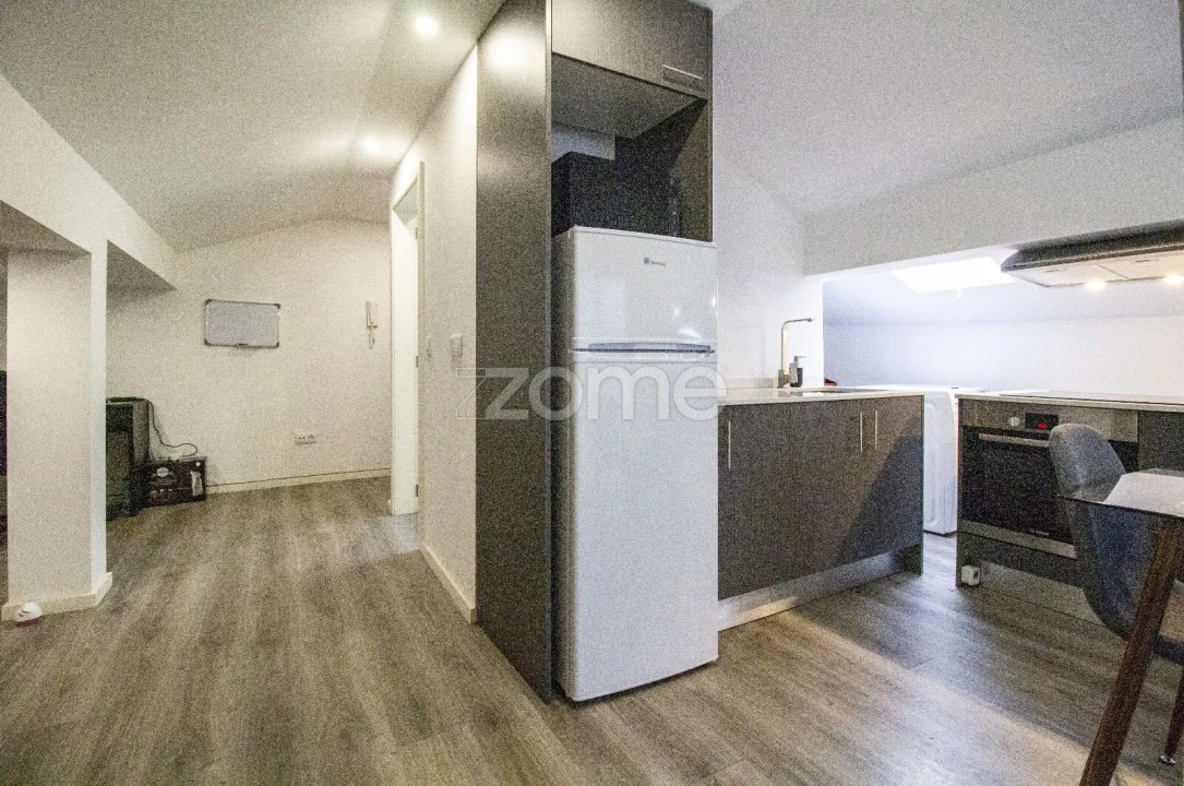 Apartamento T1 para Venda em Braga (Maximinos, Sé e Cividade) Foto 11