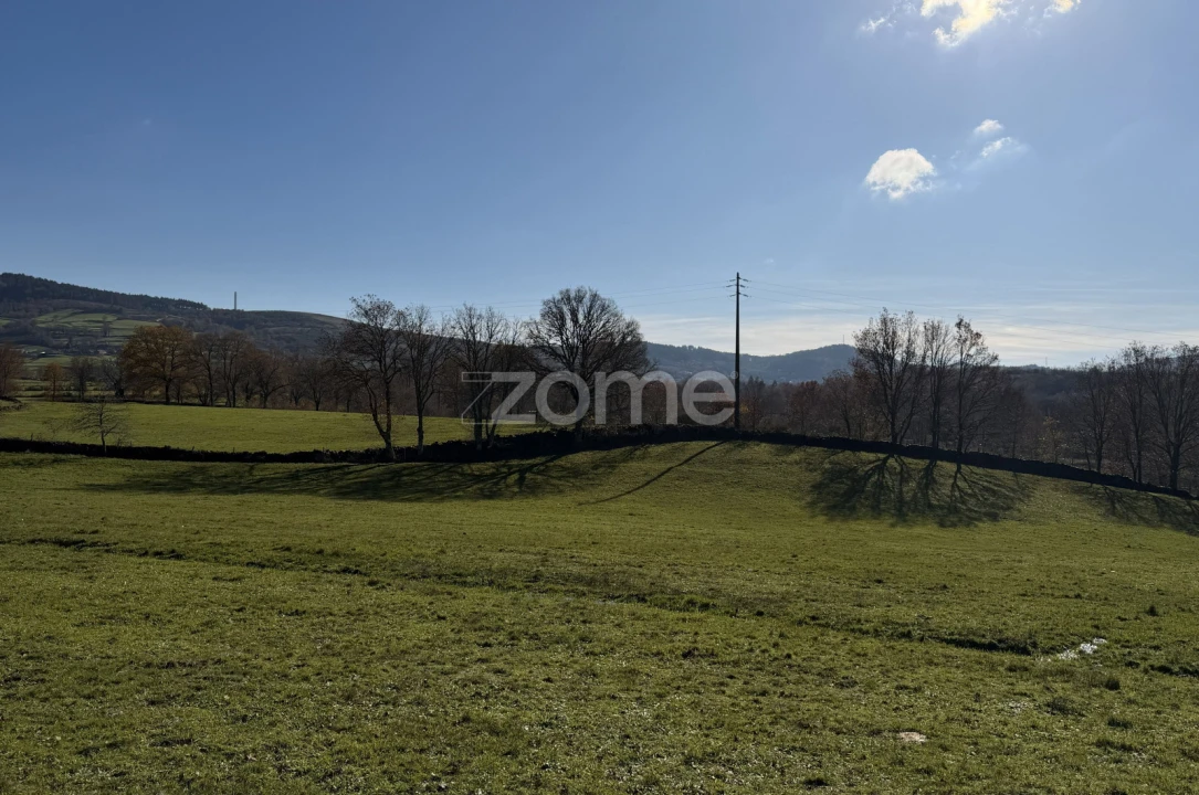 Moradia T2 para Venda em Salto Foto 17