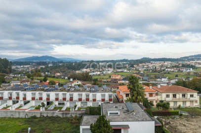 Terreno para Venda em Gamil e Midões