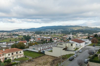Terreno para Venda em Gamil e Midões
