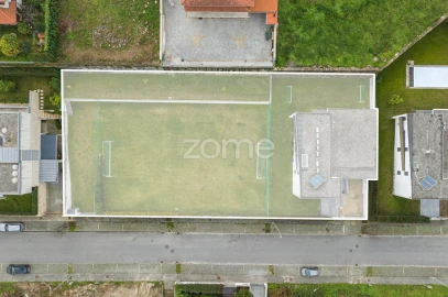 Terreno para Venda em Gamil e Midões