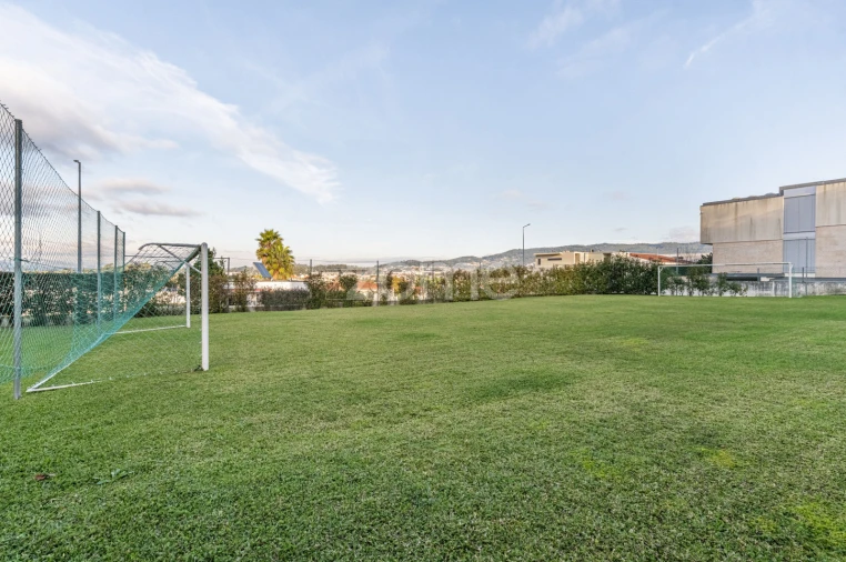 Terreno para Venda em Gamil e Midões Foto 8