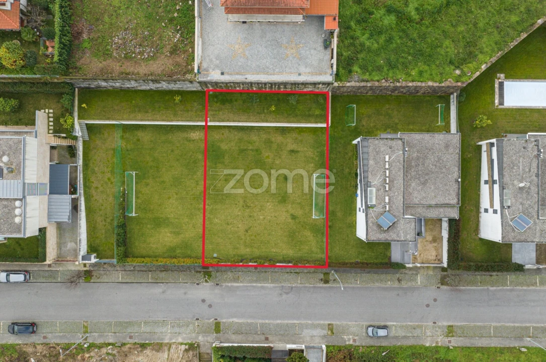 Terreno para Venda em Gamil e Midões Foto 2