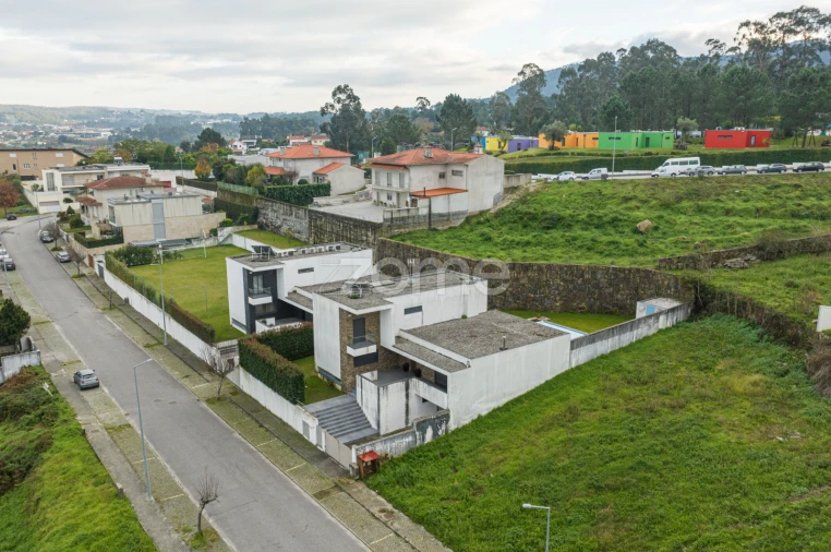 Moradia T4 para Venda em Gamil e Midões Foto 33