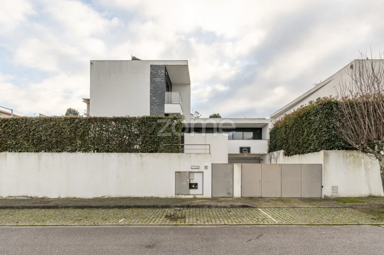 Moradia T4 para Venda em Gamil e Midões Foto 38