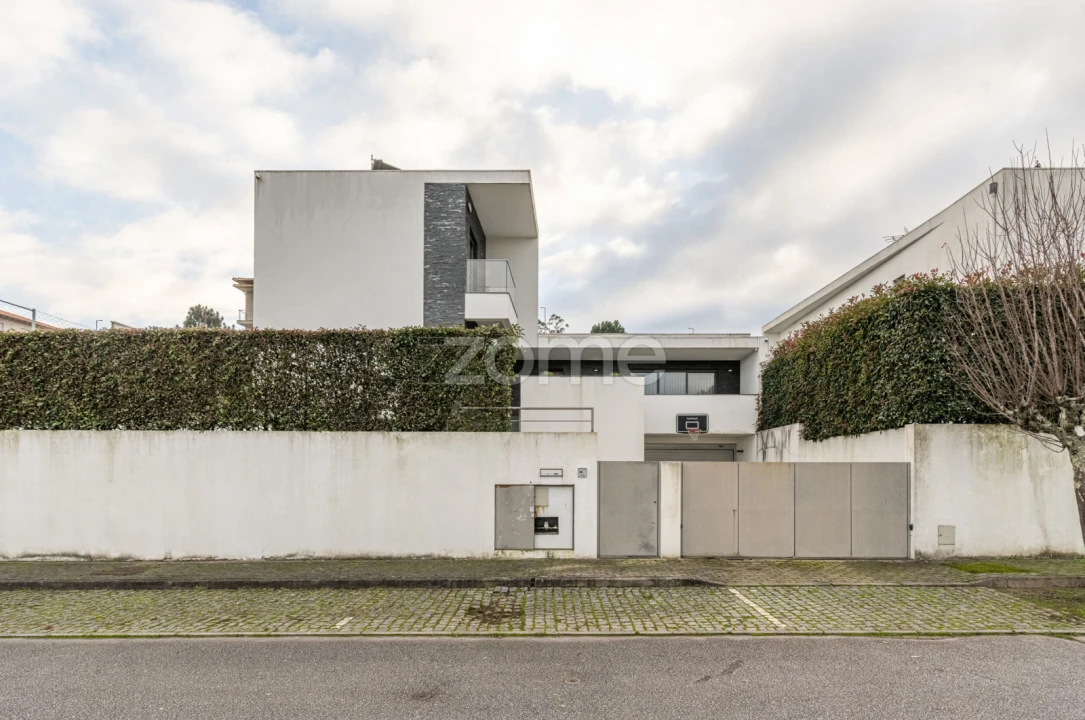 Moradia T4 para Venda em Gamil e Midões Foto 38