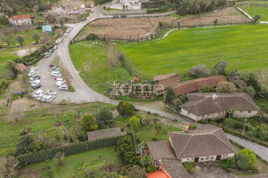 Moradia T3 para Venda em Guisande e Oliveira (São Pedro) Foto 1