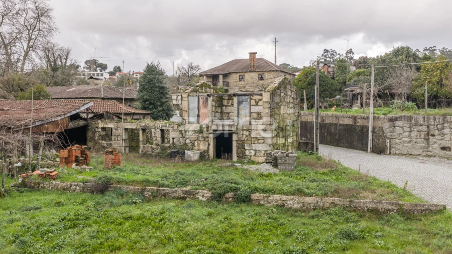 Moradia T3 para Venda em Guisande e Oliveira (São Pedro)