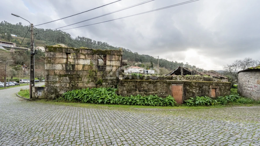 Moradia T3 para Venda em Guisande e Oliveira (São Pedro)