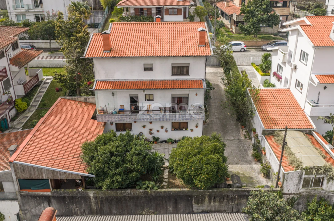 Moradia T4 para Venda em Nogueira, Fraião e Lamaçães Foto 31