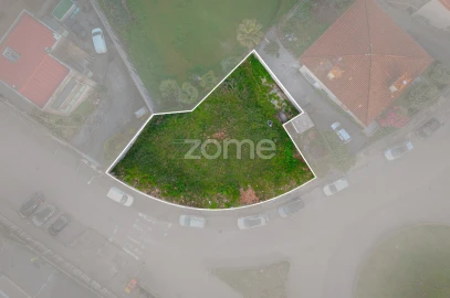 Terreno para Venda em Arnoso (Santa Maria e Santa Eulália) e Sezures