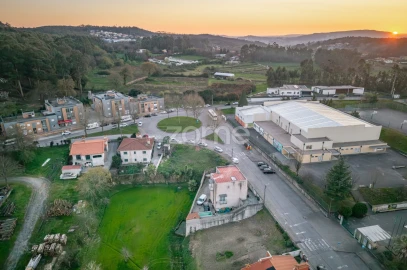 Terreno para Venda em Arnoso (Santa Maria e Santa Eulália) e Sezures
