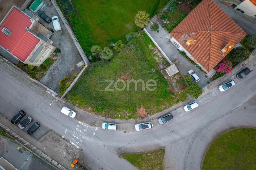 Terreno para Venda em Arnoso (Santa Maria e Santa Eulália) e Sezures Foto 2