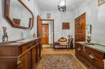 Apartamento T3 para Venda em Ferreiros e Gondizalves