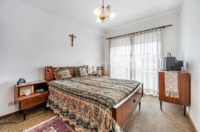 Apartamento T3 para Venda em Ferreiros e Gondizalves