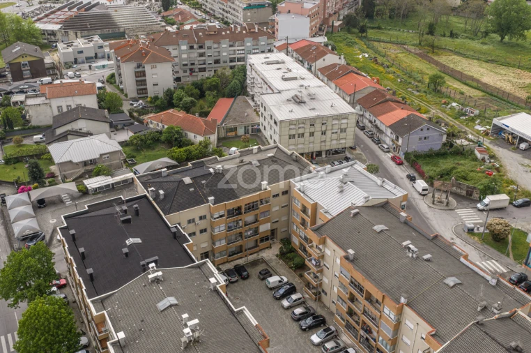 Apartamento T3 para Venda em Ferreiros e Gondizalves Foto 3