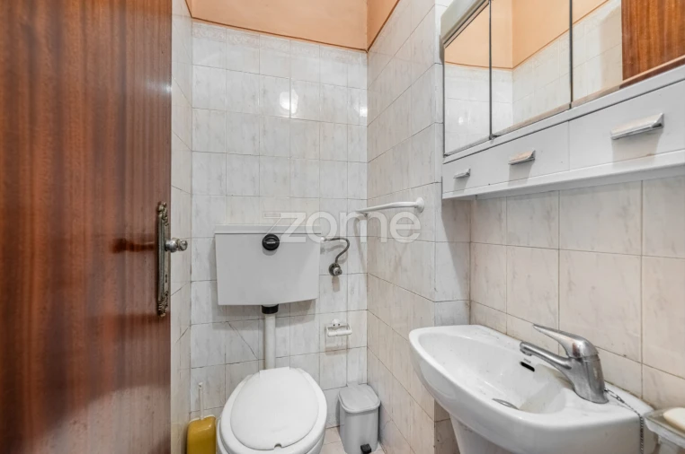 Apartamento T3 para Venda em Ferreiros e Gondizalves Foto 15