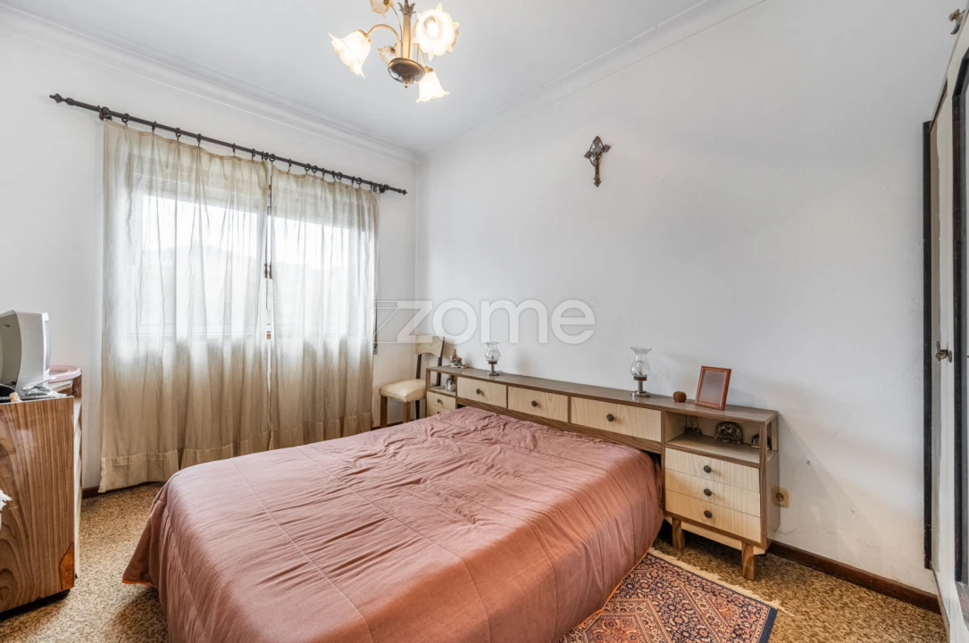 Apartamento T3 para Venda em Ferreiros e Gondizalves Foto 1