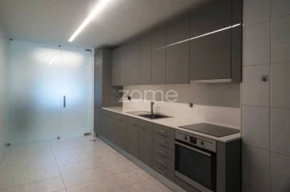Apartamento T3 para Venda em São Vitor (Braga)