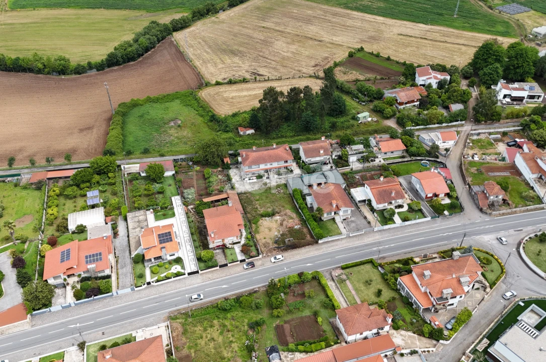 Terreno para Venda em Gondifelos, Cavalões e Outiz Foto 10