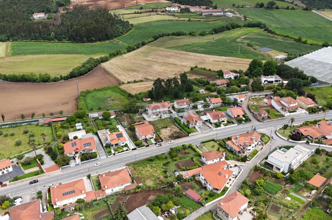 Terreno para Venda em Gondifelos, Cavalões e Outiz Foto 11