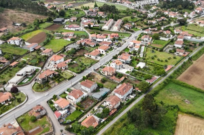 Terreno para Venda em Gondifelos, Cavalões e Outiz