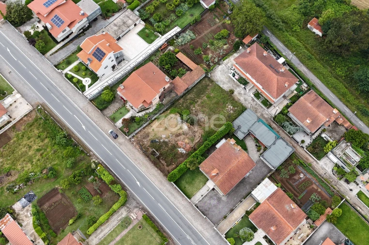 Terreno para Venda em Gondifelos, Cavalões e Outiz Foto 3