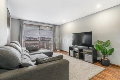 Apartamento T3 para Venda em Vila Nova de Famalicão e Calendário
